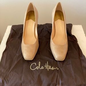 Cole Haan patent mid air pump 9.5 New in box